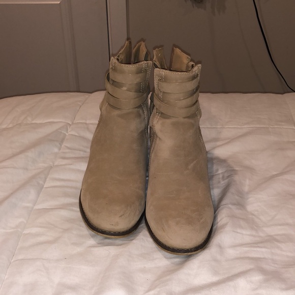 Call it spring Booties - Picture 2 of 8